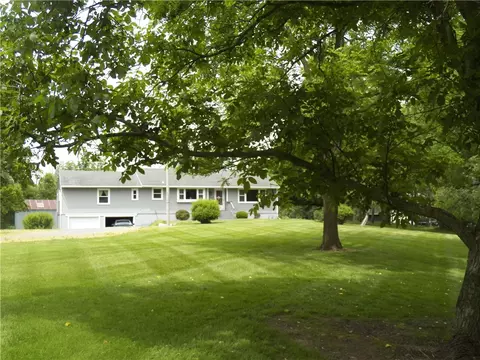 6720 Rice Rd, Victor, NY 14564