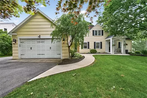 161 Tobey Rd, Pittsford, NY 14534