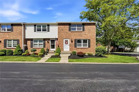 330 Wimbledon Ct, West Seneca, NY 14224