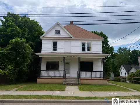 836 E 2nd St, Jamestown, NY 14701