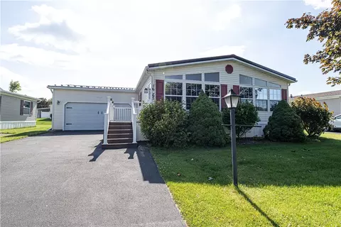6365 Kims Dr #346, Victor, NY 14564