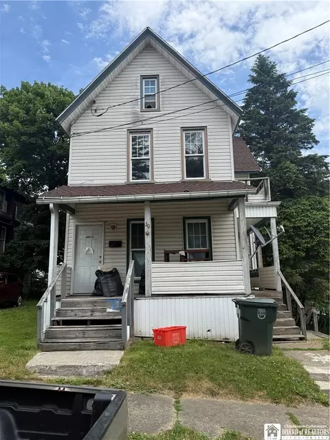 30 Stowe St, Jamestown, NY 14701
