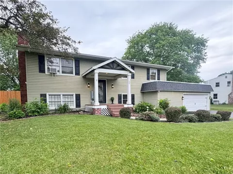 50 Pine Cir, Horseheads, NY 14845