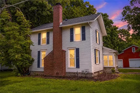 9283 S Street Rd, Le Roy, NY 14482