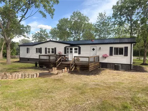 6 Maclaren Dr, Starkey, NY 14837