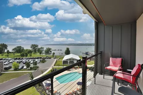 205 Lakeshore Dr #503, Canandaigua, NY 14424