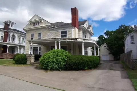 117 W Main St, Palmyra, NY 14522