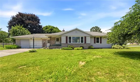249 Ellington Dr, Greece, NY 14616