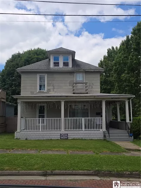 821 Lafayette St, Jamestown, NY 14701
