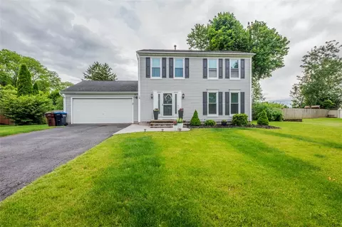 10 Constitution Cir, Chili, NY 14624