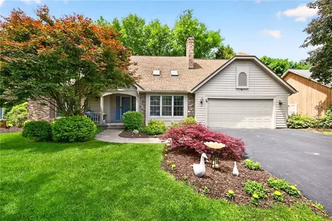54 Random Knolls Dr, Penfield, NY 14526