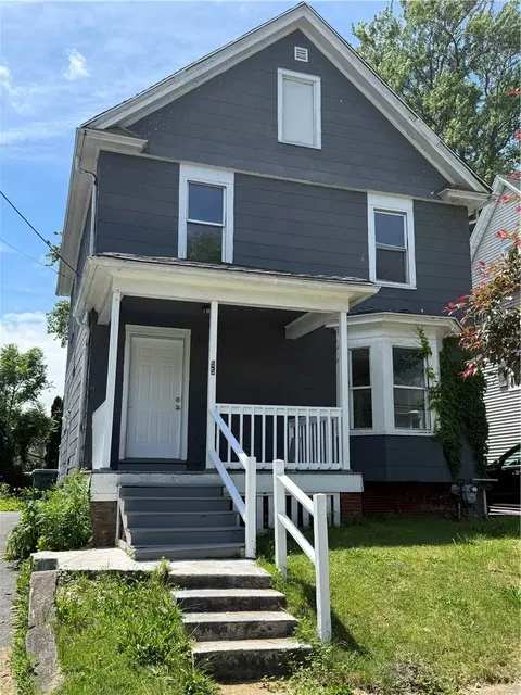 55 Garson Ave, Rochester, NY 14609