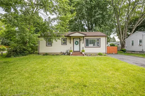 130 Taft Ave, Irondequoit, NY 14609