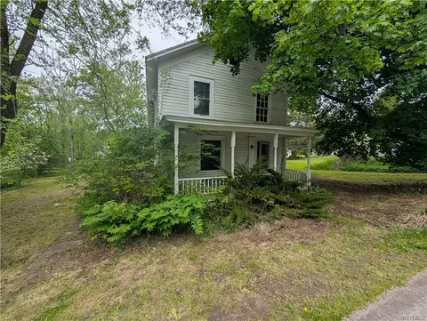 11 N Main St, Cohocton, NY 14826