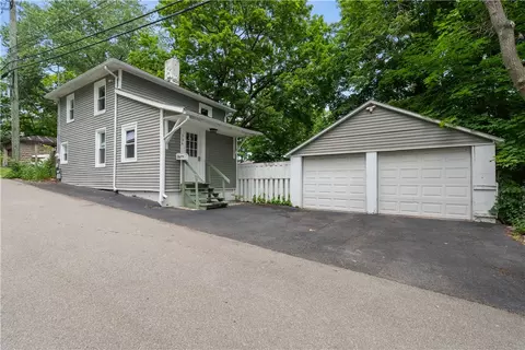 136 Etruscan Ln E, Corning, NY 14830
