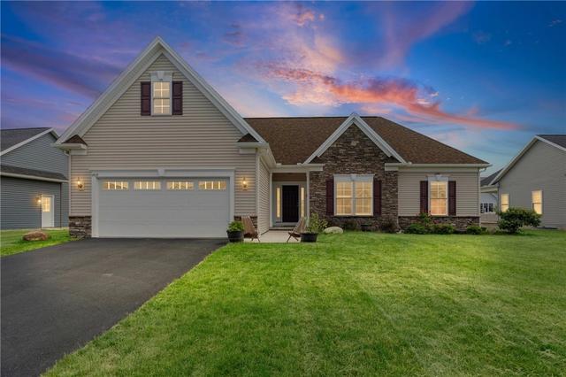 1459 Quail Creek Trl, Webster, NY 14580