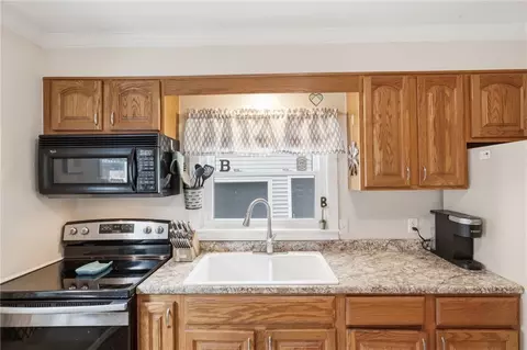 23 Montcalm Dr, Irondequoit, NY 14617 photo 11