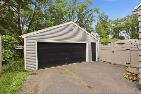 23 Montcalm Dr, Irondequoit, NY 14617 photo 28