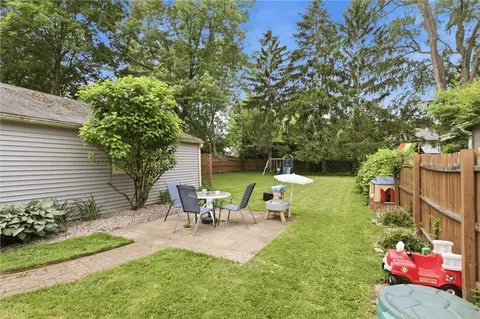 23 Montcalm Dr, Irondequoit, NY 14617 photo 24