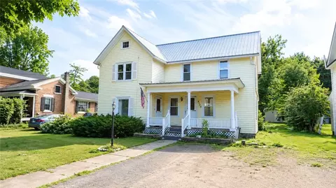 4120 Dix St, Rose, NY 14542