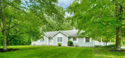 6578 Lakeside Rd, Ontario, NY 14519