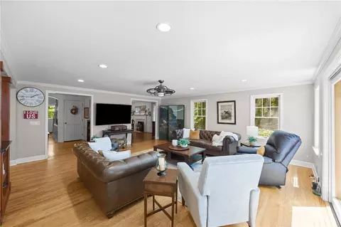Living - 575 Thomas Ave, Irondequoit, NY 14617 photo 1 of 3