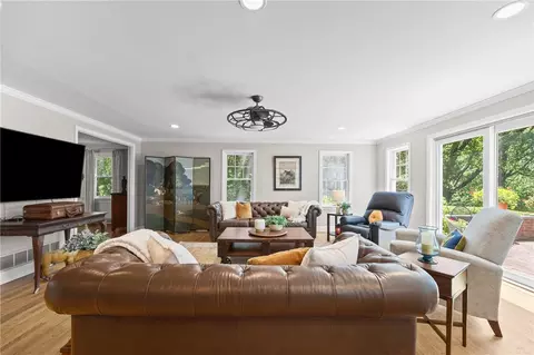 Living - 575 Thomas Ave, Irondequoit, NY 14617 photo 2 of 3