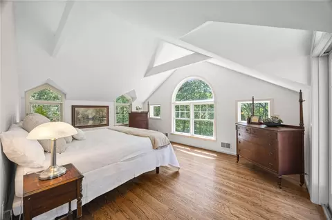 Bedroom - 575 Thomas Ave, Irondequoit, NY 14617 photo 2 of 8