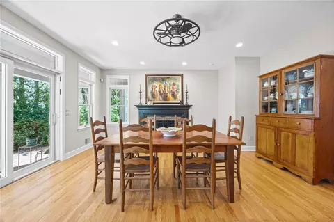 Dining - 575 Thomas Ave, Irondequoit, NY 14617 photo 2 of 4