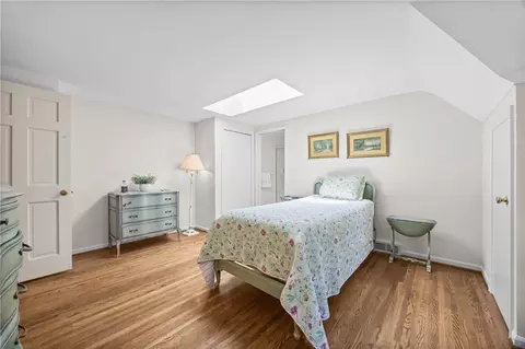 Bedroom - 575 Thomas Ave, Irondequoit, NY 14617 photo 8 of 8