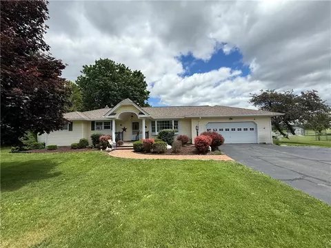 78 S Main St, Avoca, NY 14809