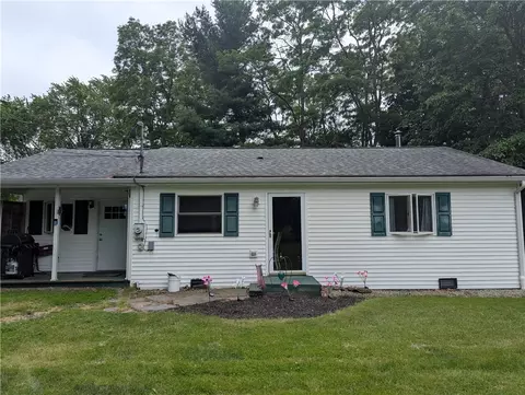 1728 East Ave, Somerset, NY 14012