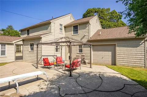 Exterior - 79 Bellehurst Dr, Irondequoit, NY 14617 photo 8 of 14