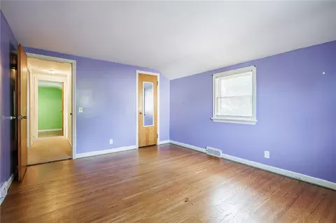 Bedroom - 79 Bellehurst Dr, Irondequoit, NY 14617 photo 5 of 6