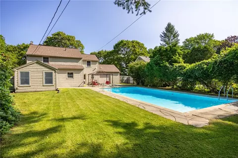 Exterior - 79 Bellehurst Dr, Irondequoit, NY 14617 photo 13 of 14