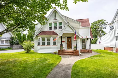 4069 Lake Ave, Rochester, NY 14612