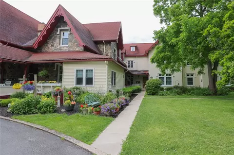 125 Grove Dr UNIT 7B, Canandaigua, NY 14424