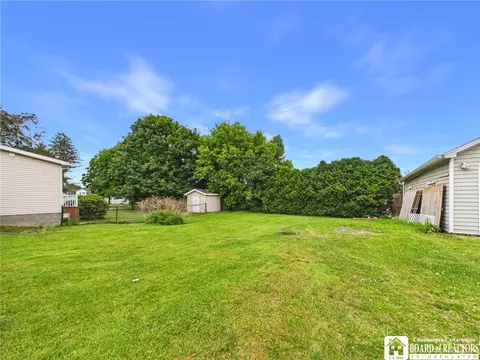 Exterior - 305 Brookview Ave, Olean, NY 14760 photo 3 of 9