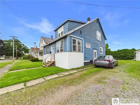 Exterior - 305 Brookview Ave, Olean, NY 14760 photo 2 of 9