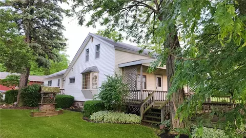 817 Pre Emption Rd S, Benton, NY 14527