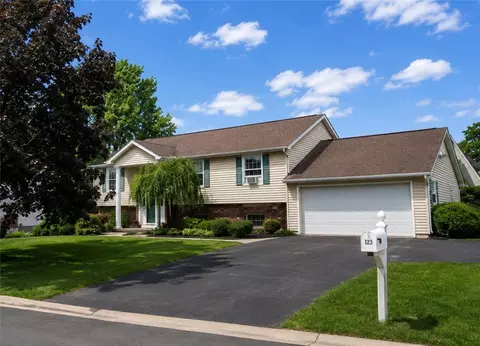 51 Hillview Dr, Norwich, NY 13815
