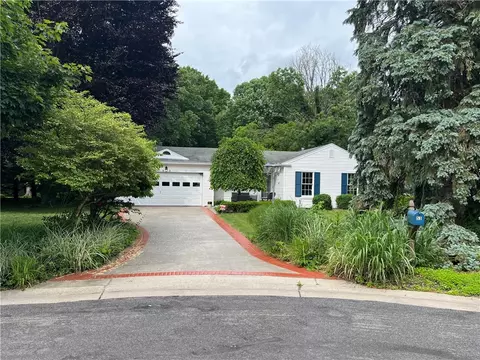 53 Cullens, Pittsford, NY 14534