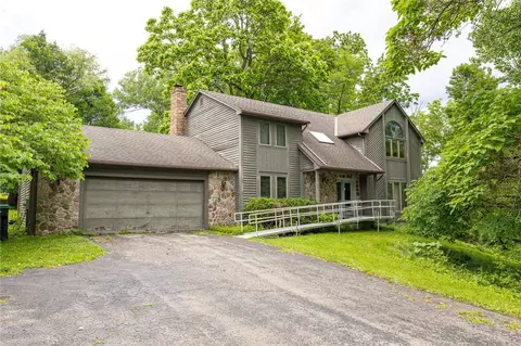 37 Freshfield, Perinton, NY 14450