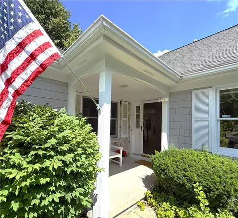 47 Greenwood Park, Pittsford, NY 14534