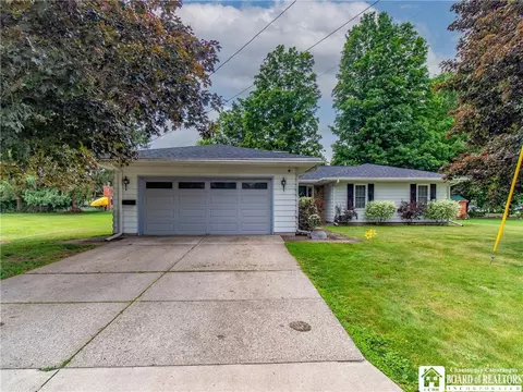 10 Durand St, Carroll, NY 14738