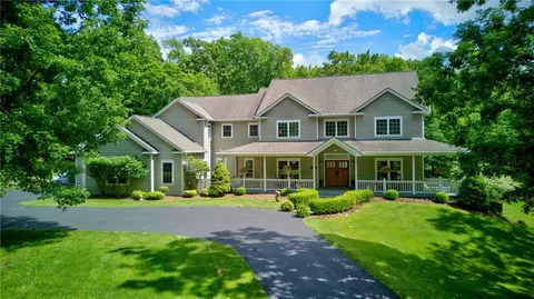 153 Estates Dr, Elmira, NY 14903