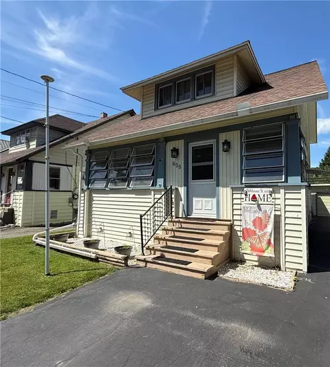 658 Cedar St, Southport, NY 14904