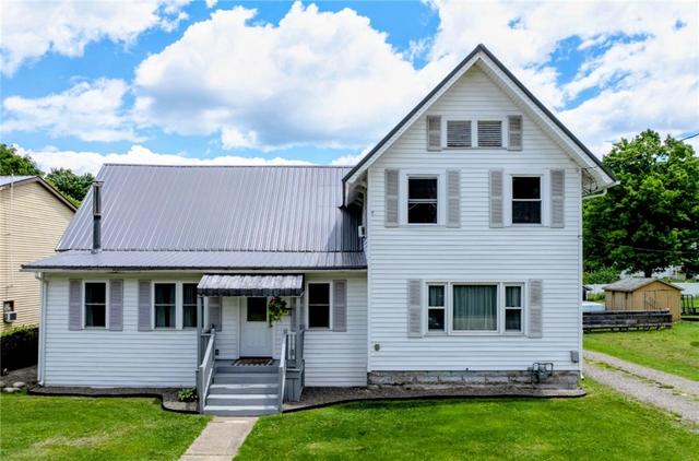12 Farnham St, Addison, NY 14801