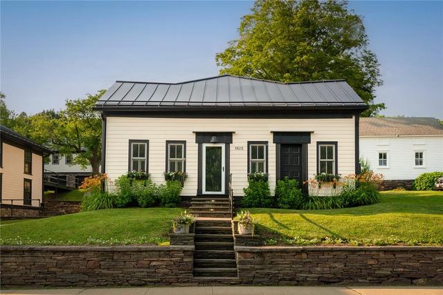 1815-1825 Main St, Bovina, NY 13740