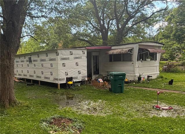 5 Valley View Dr, Batavia City, NY 14020
